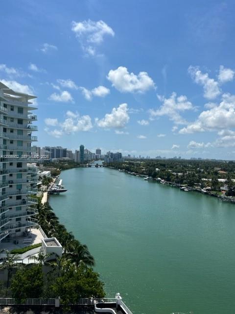 6770 Indian Creek Dr 11J