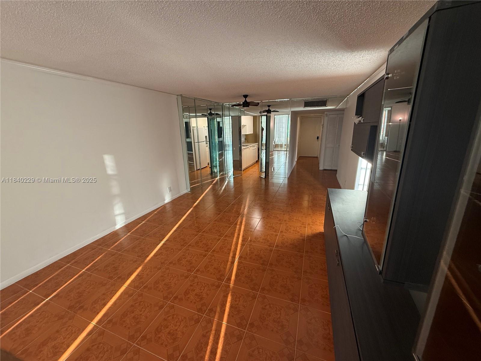 CYPRESS CHASE CONDO NO 6 - Residential