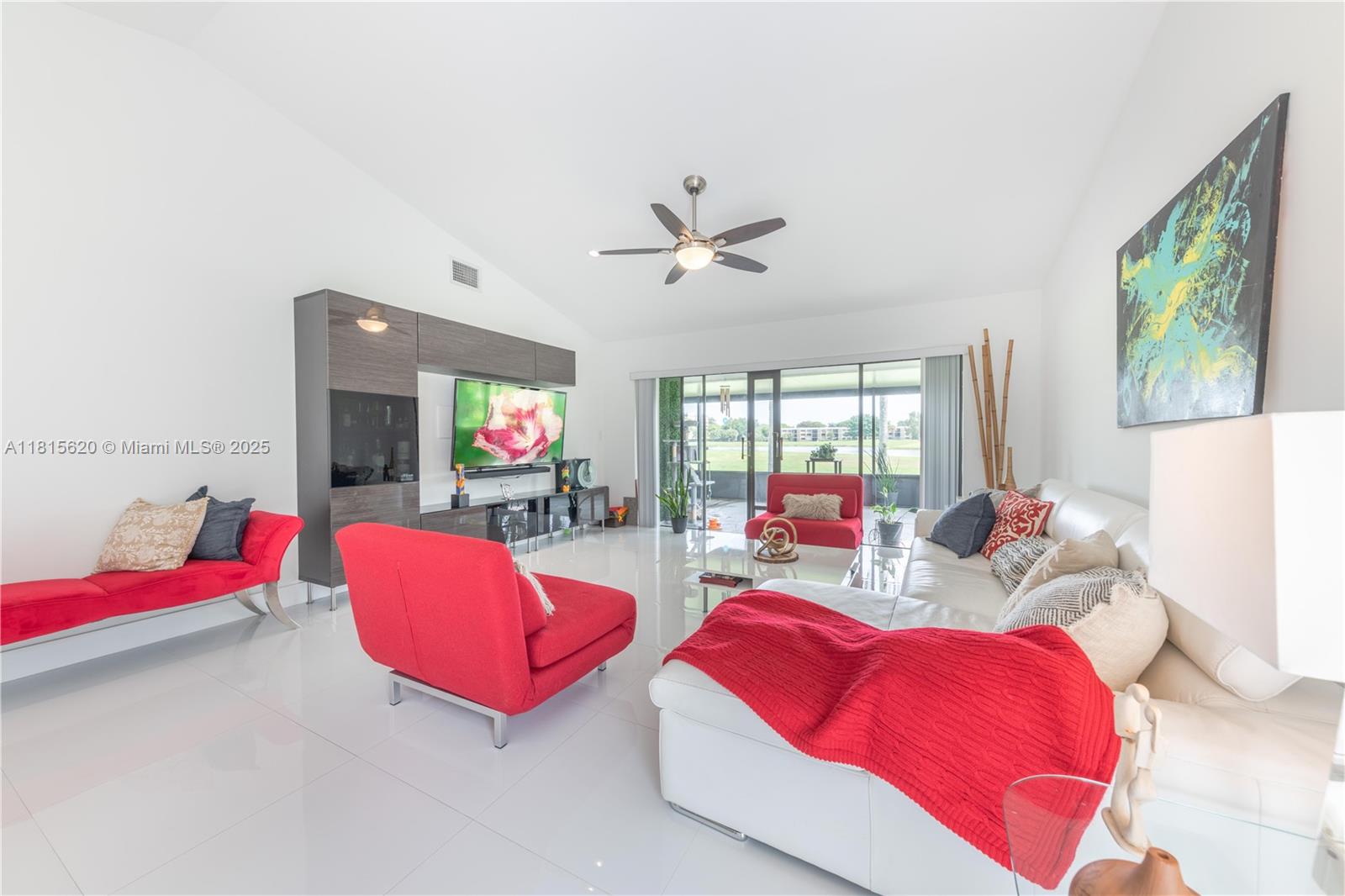 VILLAS OF BONAVENTURE AT - Residential