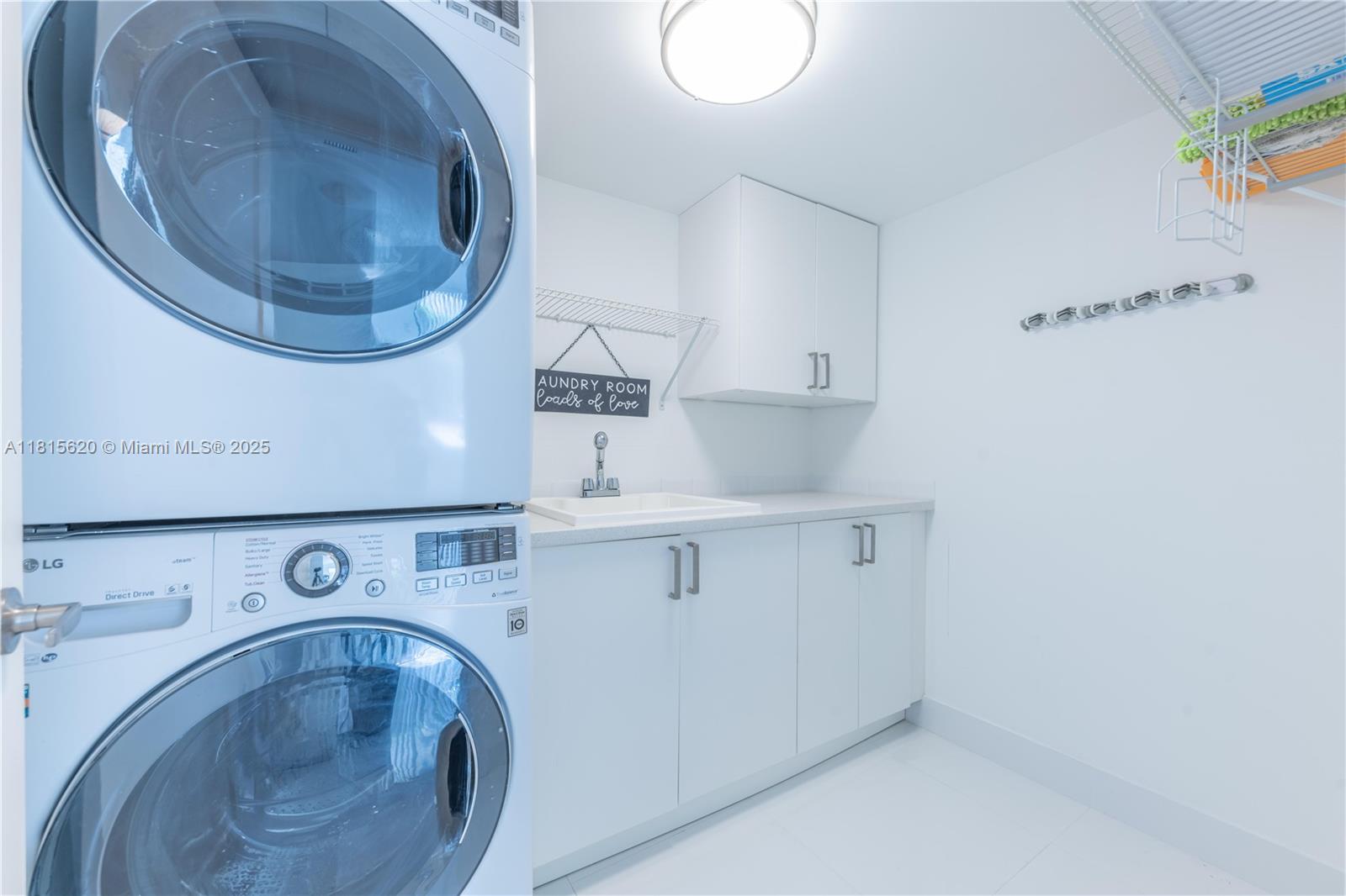 VILLAS OF BONAVENTURE AT - Residential