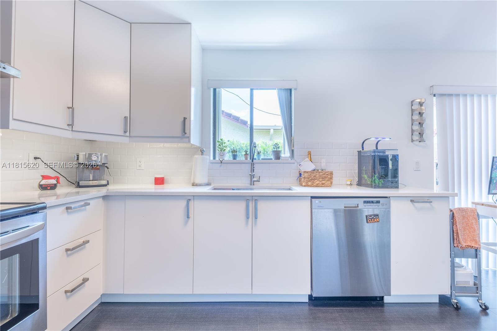 VILLAS OF BONAVENTURE AT - Residential