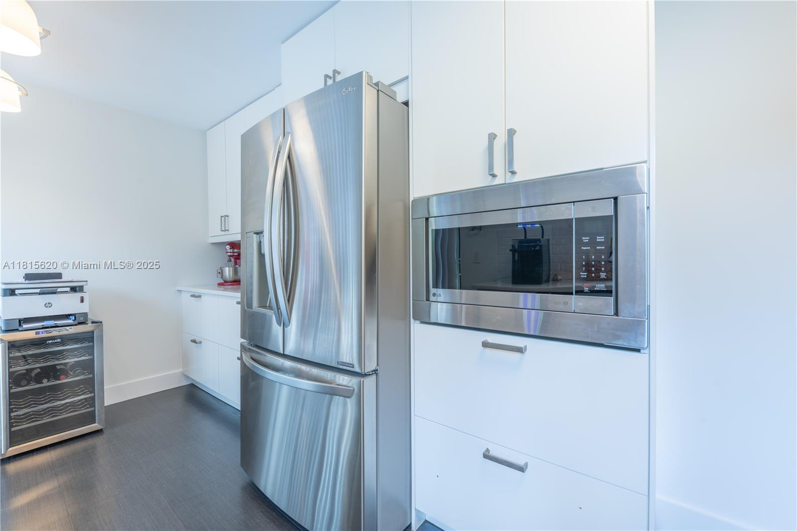 VILLAS OF BONAVENTURE AT - Residential