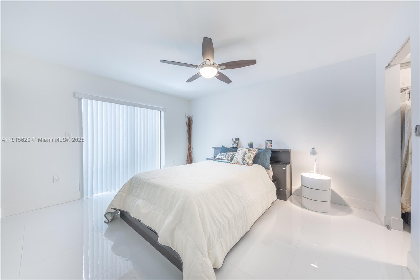 VILLAS OF BONAVENTURE AT - Residential