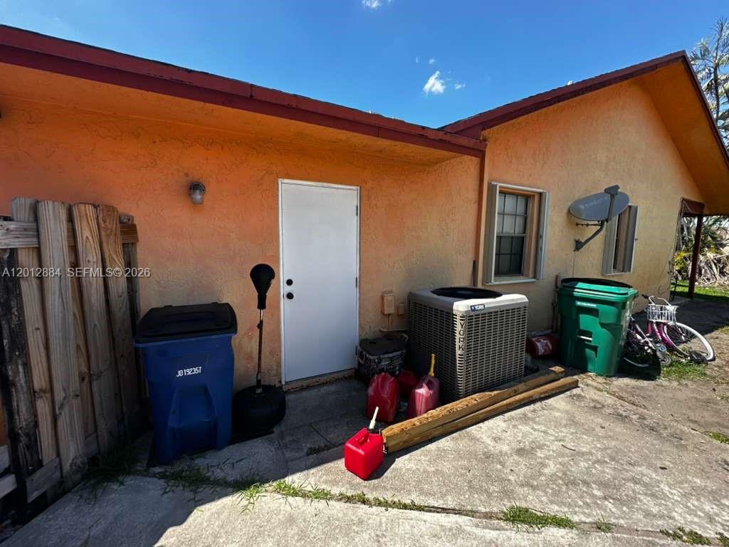 COUNTRY ADDRESS - Residential