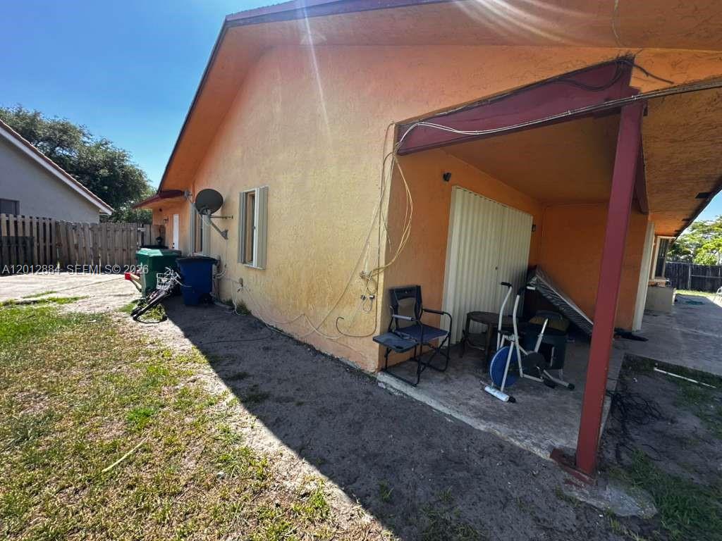 COUNTRY ADDRESS - Residential