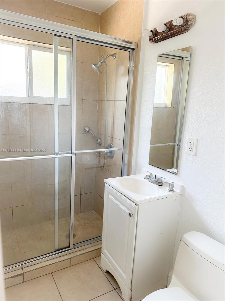1960 SW 41st Ave 2