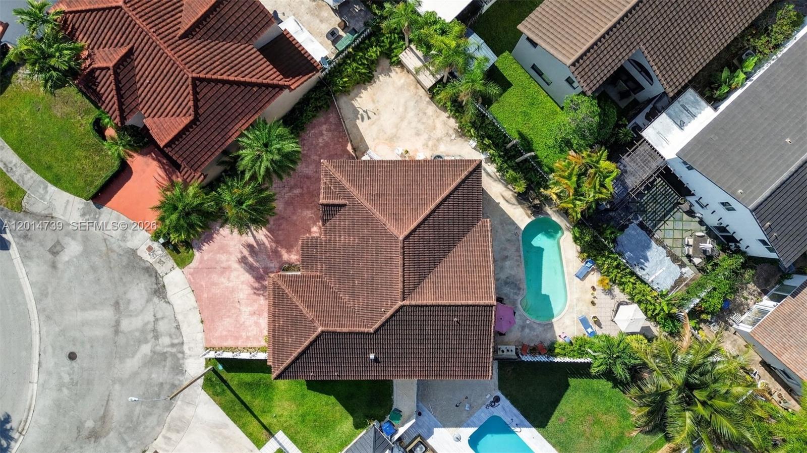 WEITZER HAMMOCKS HOMES SE - Residential