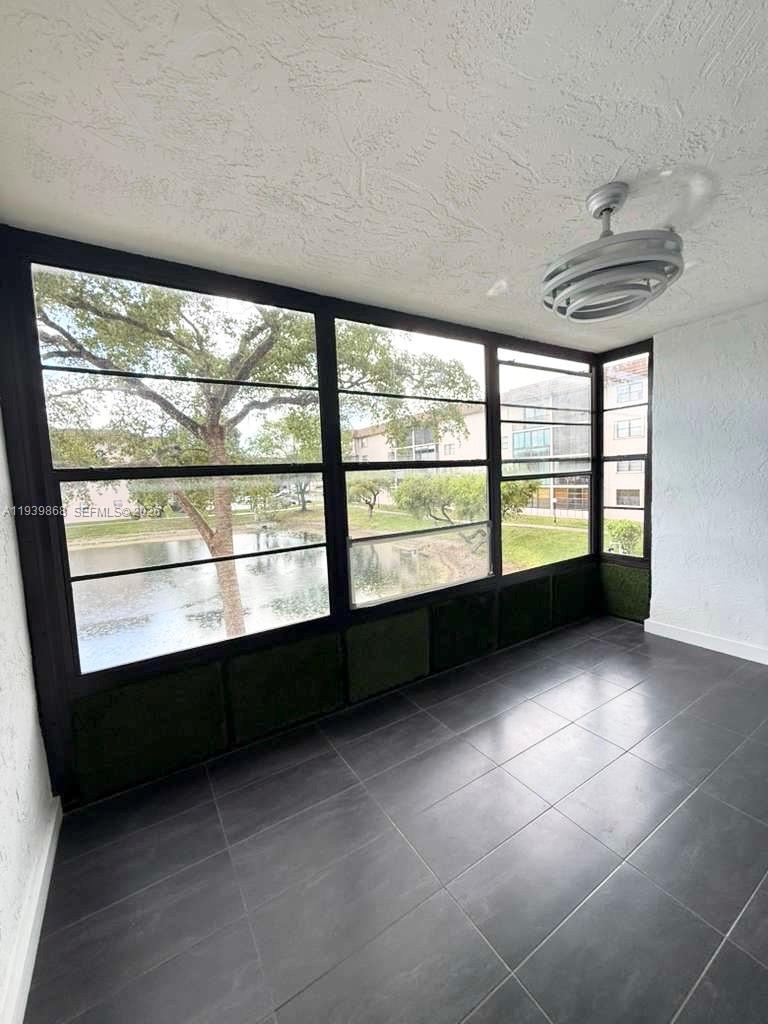 LAKES OF CARRIAGE HILLS - Residential