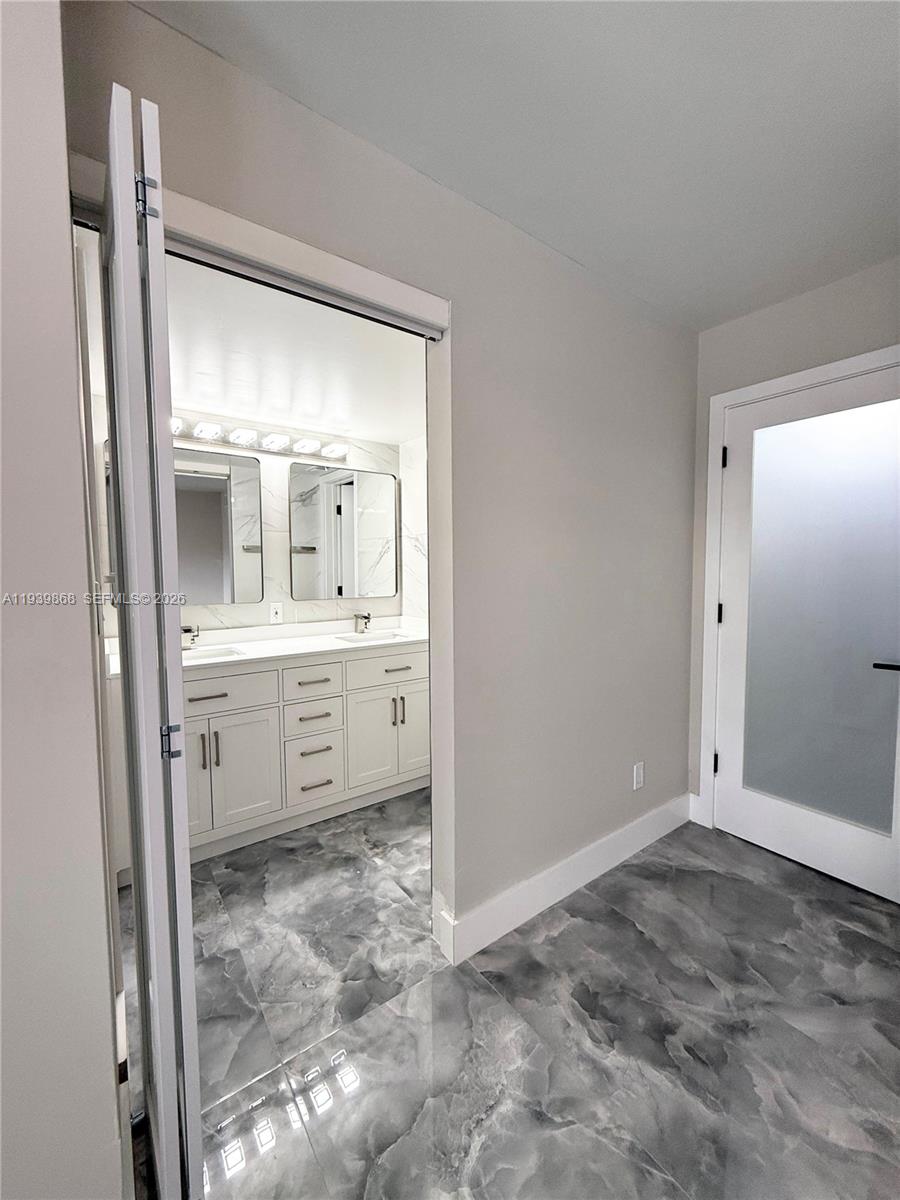 LAKES OF CARRIAGE HILLS - Residential