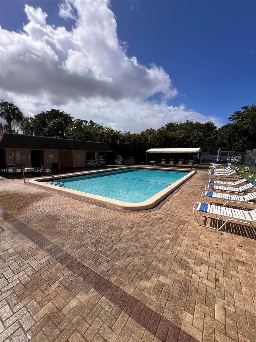 LAKES OF CARRIAGE HILLS - Residential