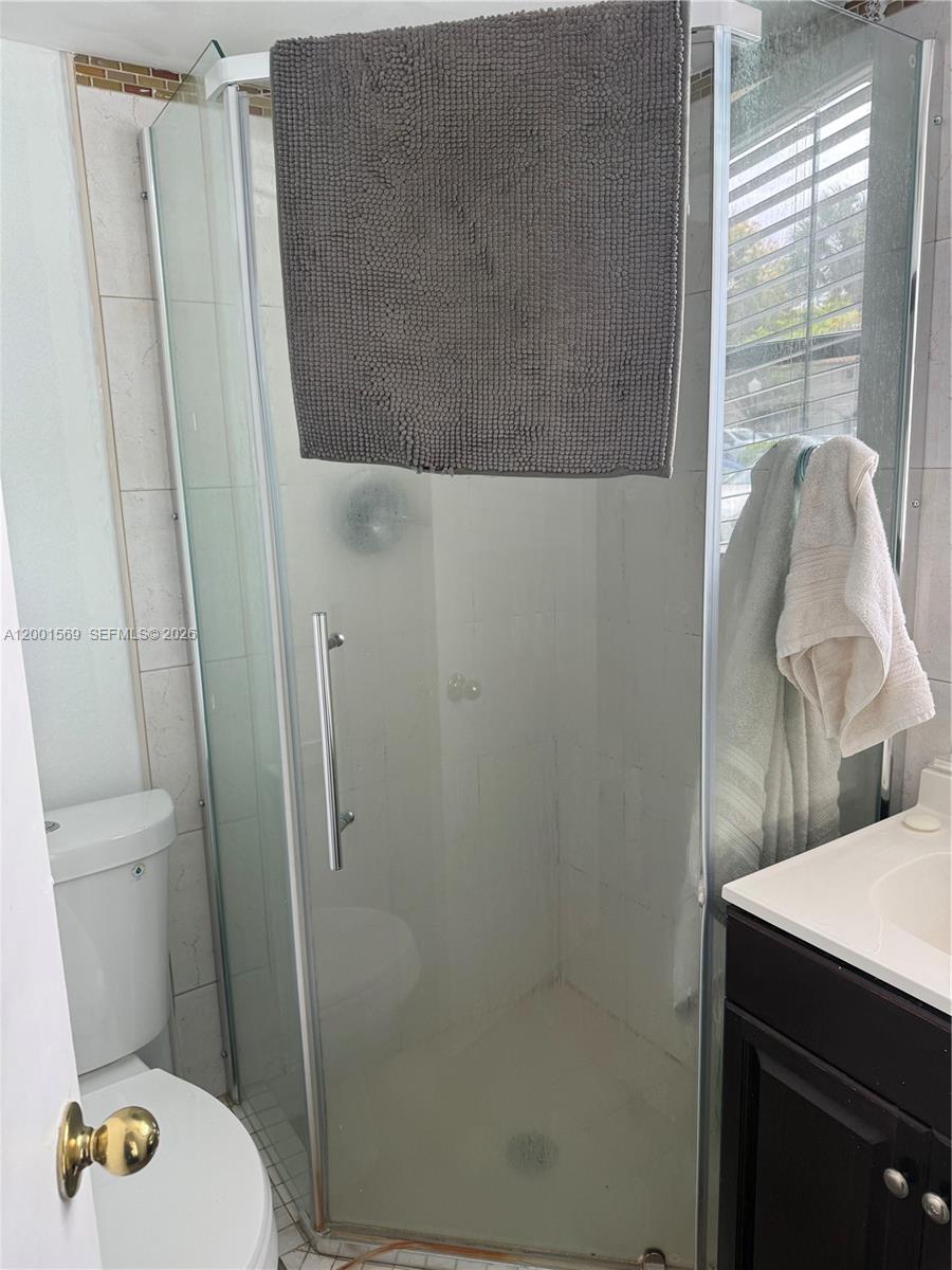 SUNFLOWER CONDO - Residential Lease