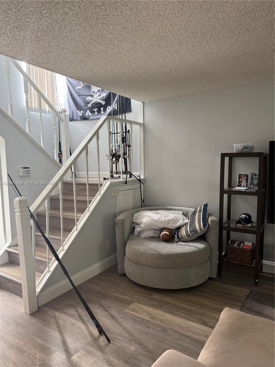 SUNFLOWER CONDO - Residential Lease