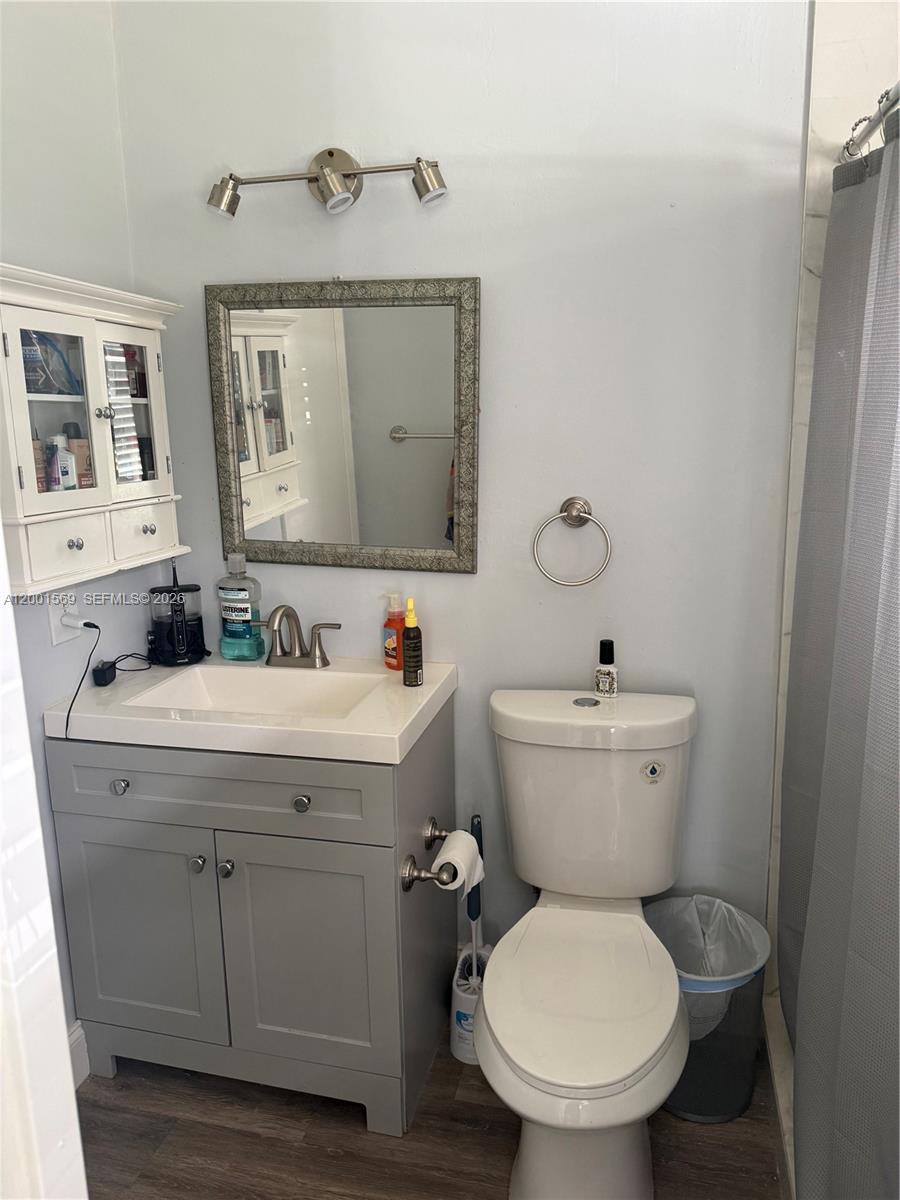 SUNFLOWER CONDO - Residential Lease