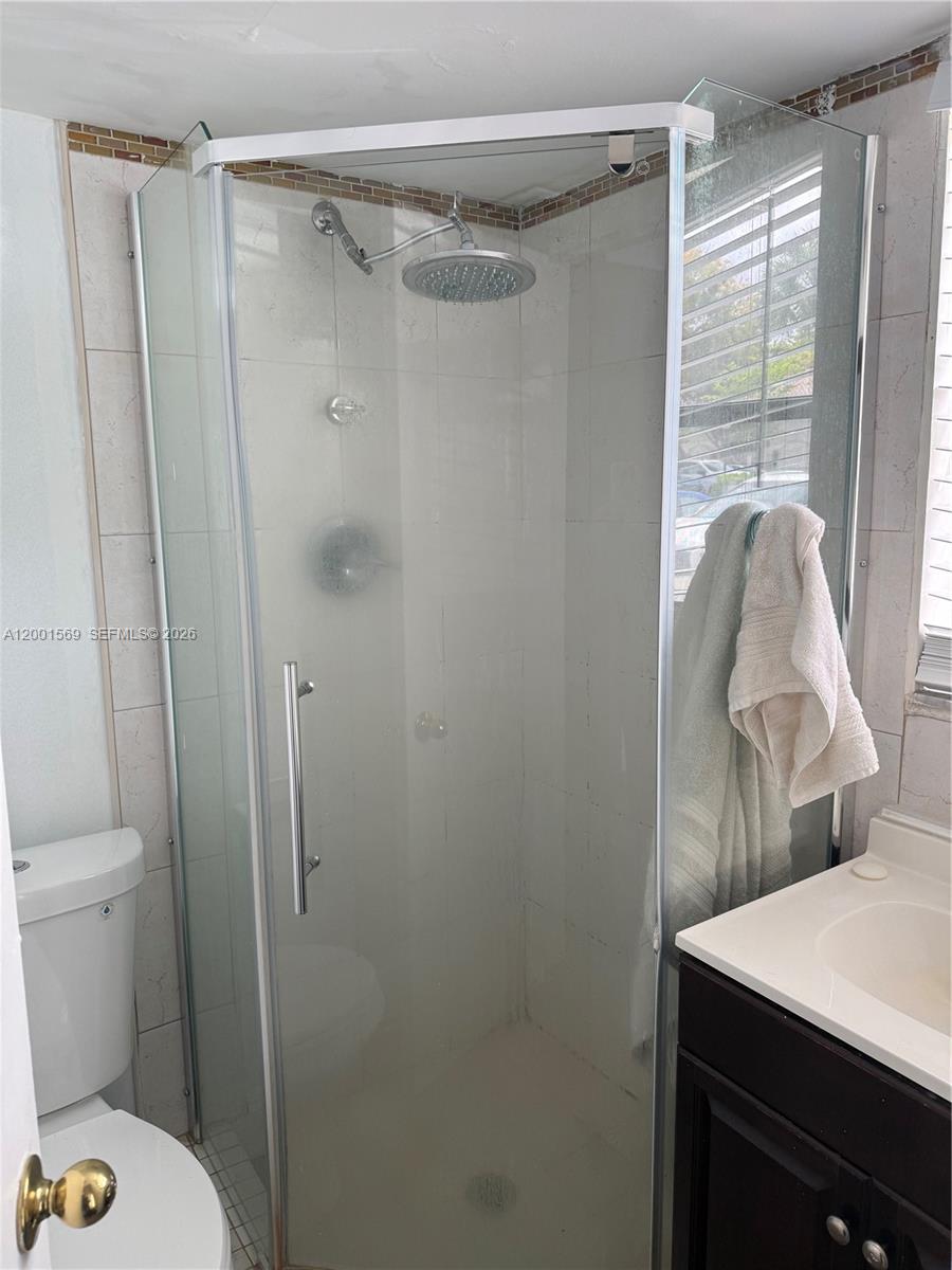 SUNFLOWER CONDO - Residential Lease