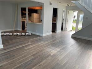 SUNFLOWER CONDO - Residential Lease