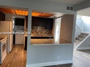 SUNFLOWER CONDO - Residential Lease
