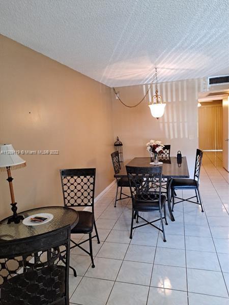 NEW HAMPTON AT CENTURY VI - Residential Lease