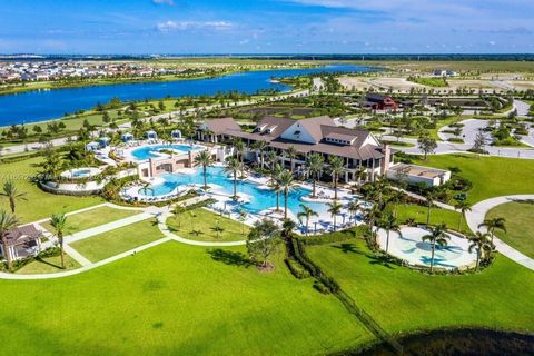 A home in Loxahatchee