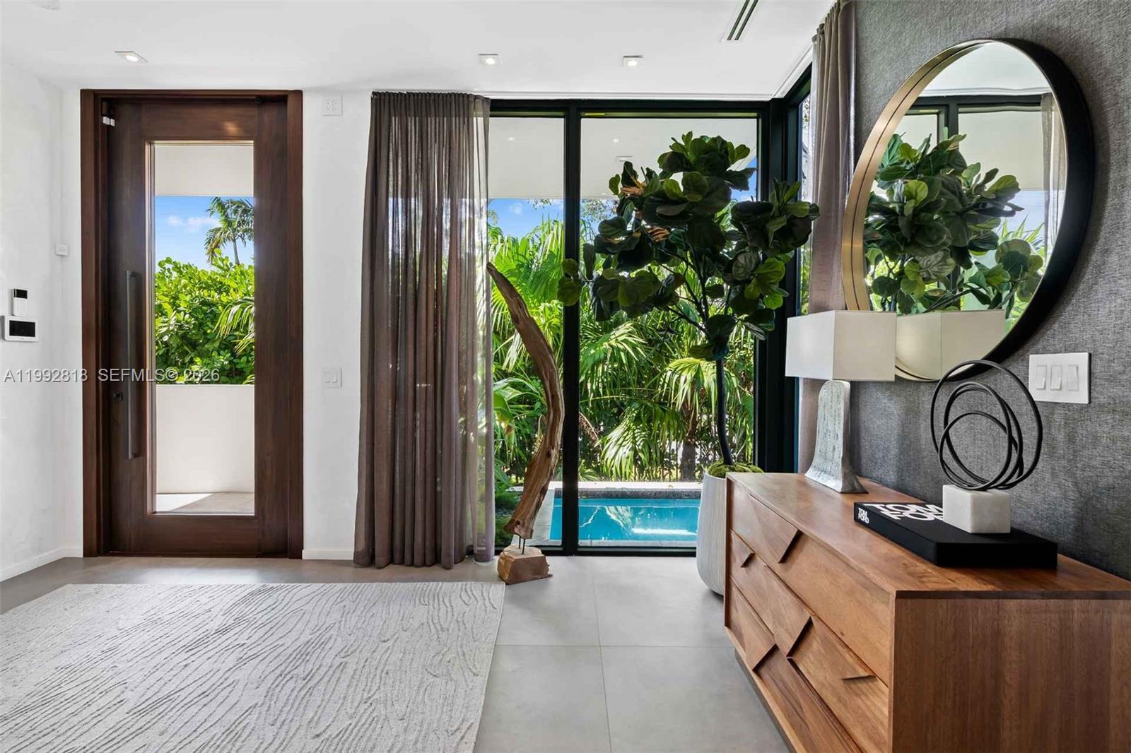 121 2nd Dilido Ter. Share A