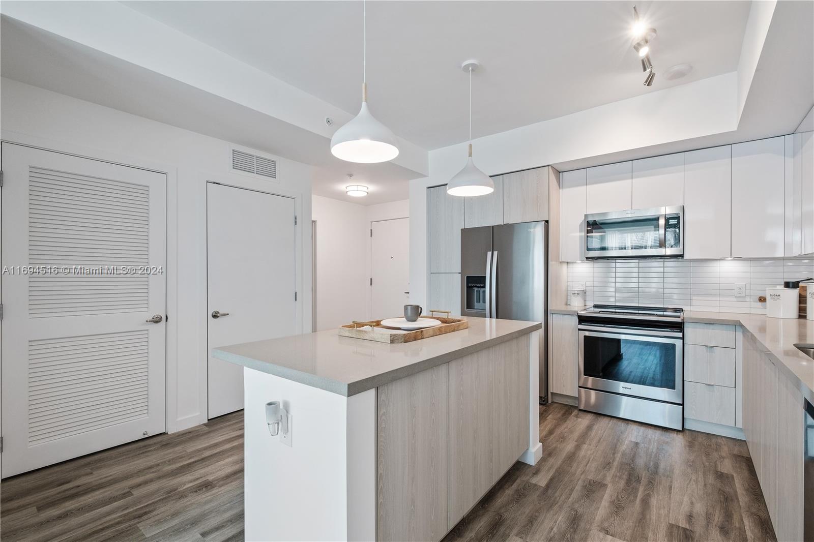 LAUDERDALE FIRST ADD RESU - Residential Lease