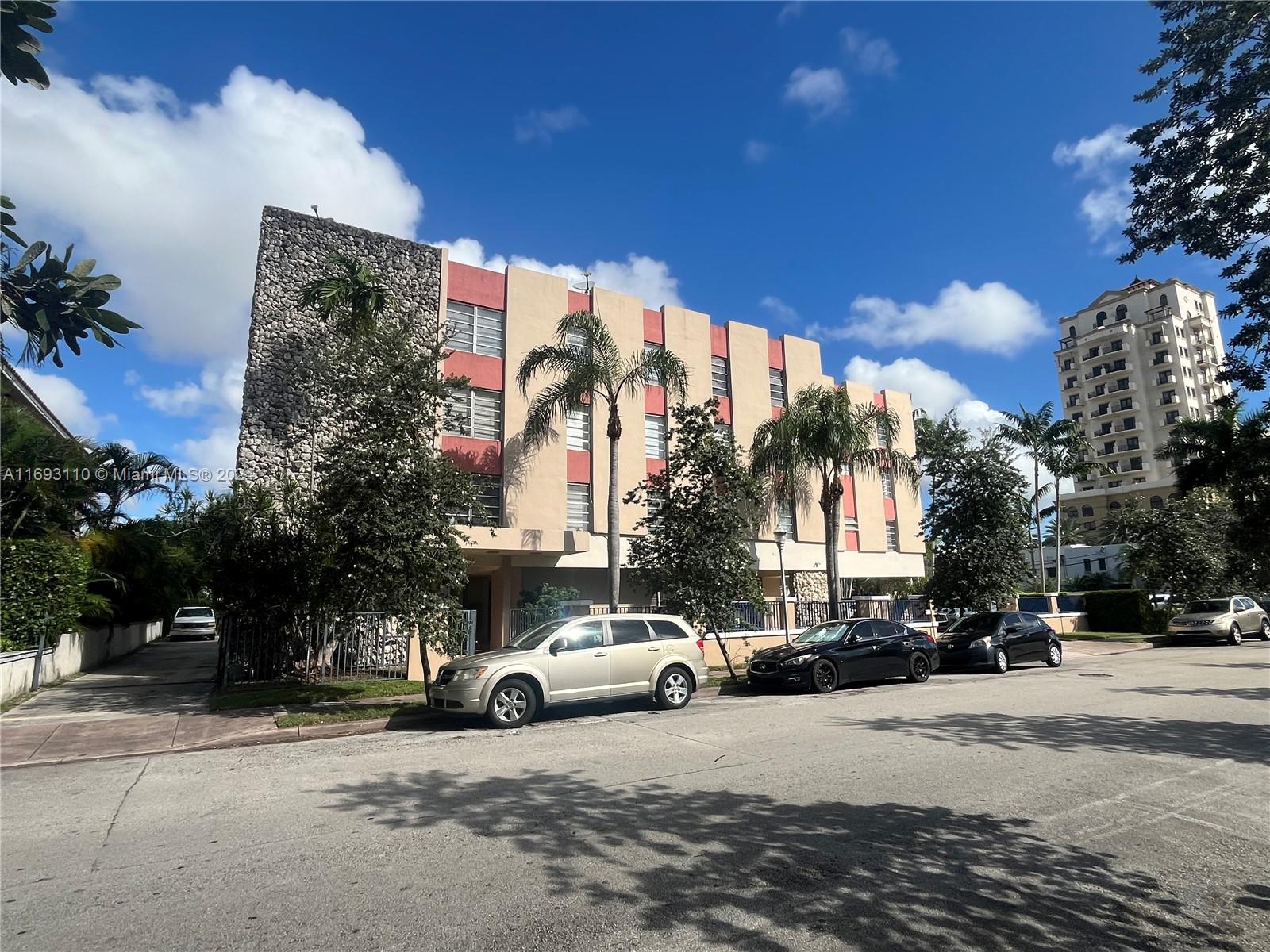 Rental Property at 221 Majorca Ave 407, Coral Gables, Broward County, Florida - Bedrooms: 2 
Bathrooms: 1  - $2,250 MO.