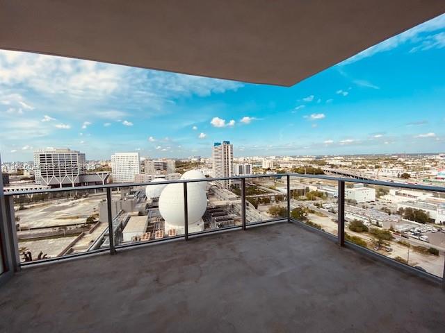 Paramount Miami World Cent - Residential