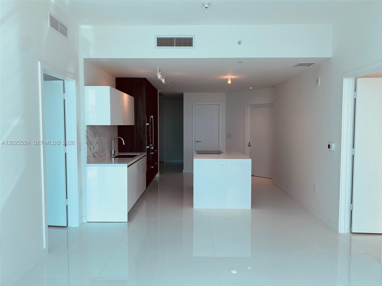 Paramount Miami World Cent - Residential