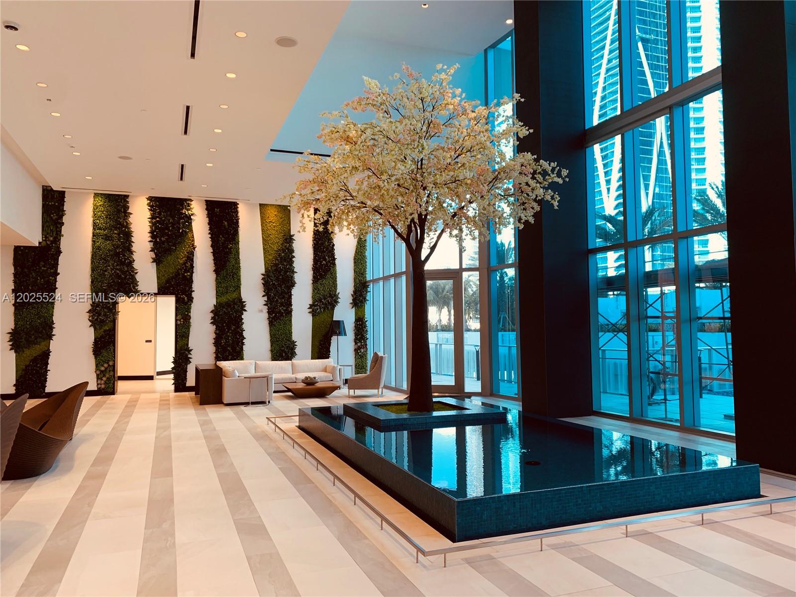 Paramount Miami World Cent - Residential