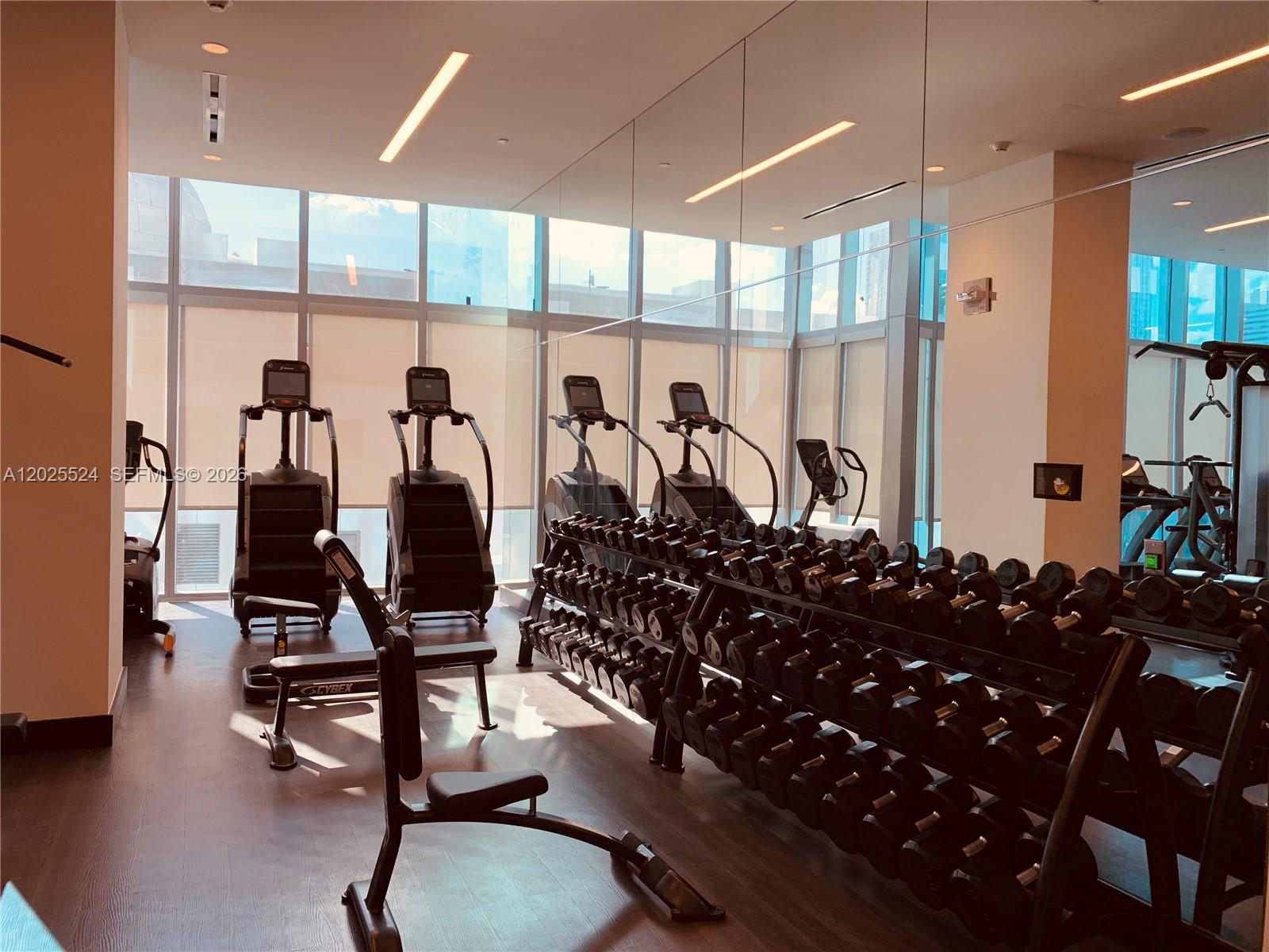 Paramount Miami World Cent - Residential