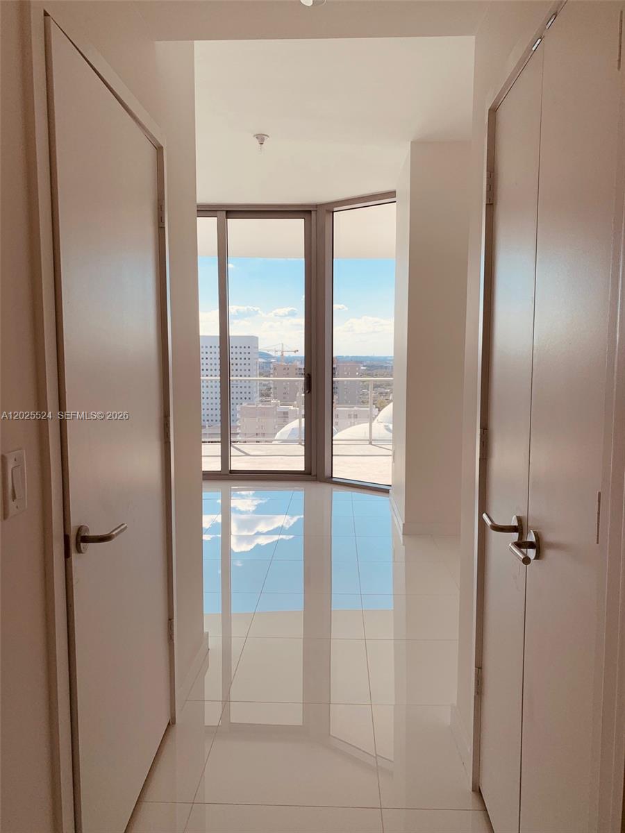 Paramount Miami World Cent - Residential