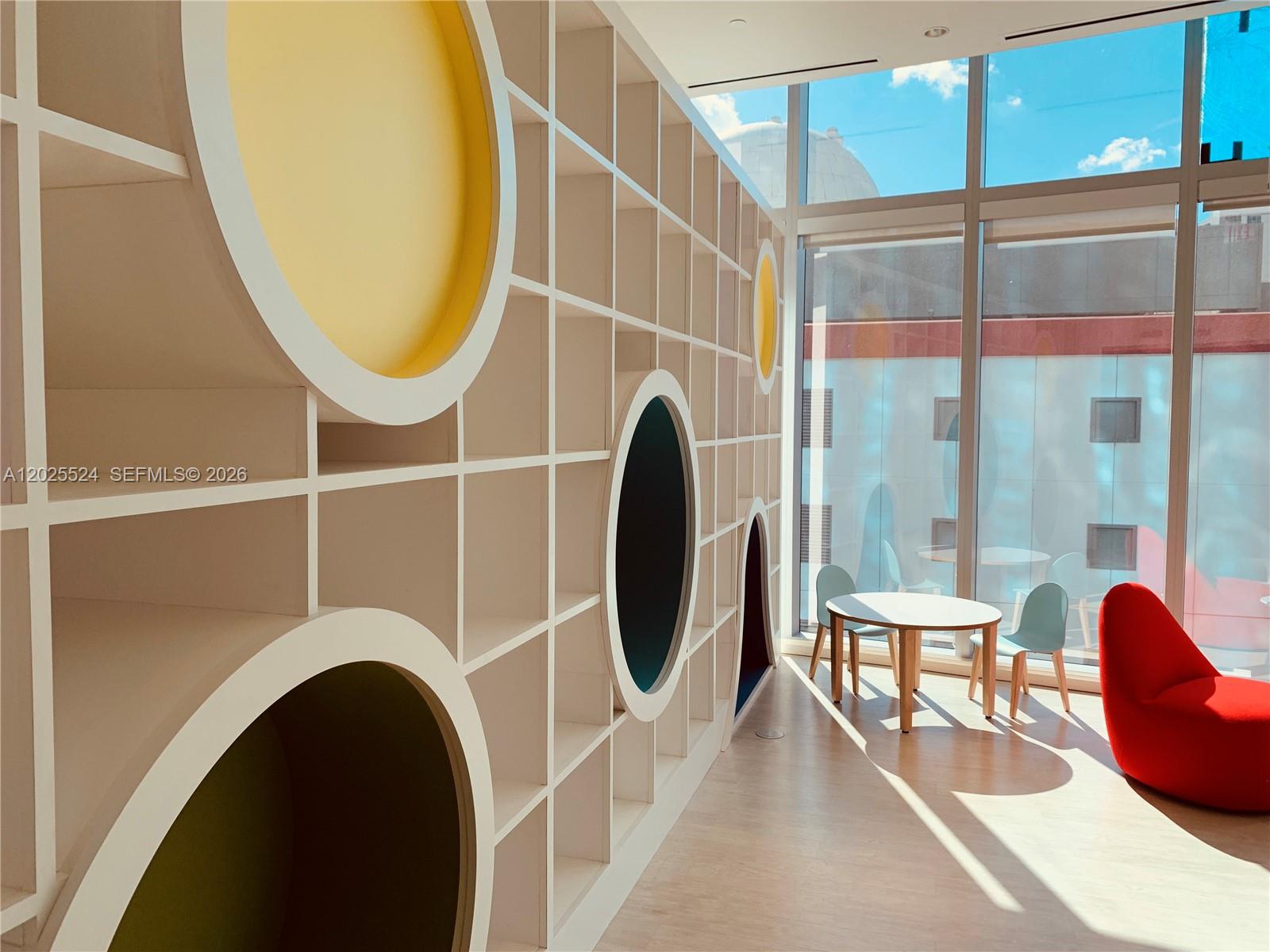 Paramount Miami World Cent - Residential