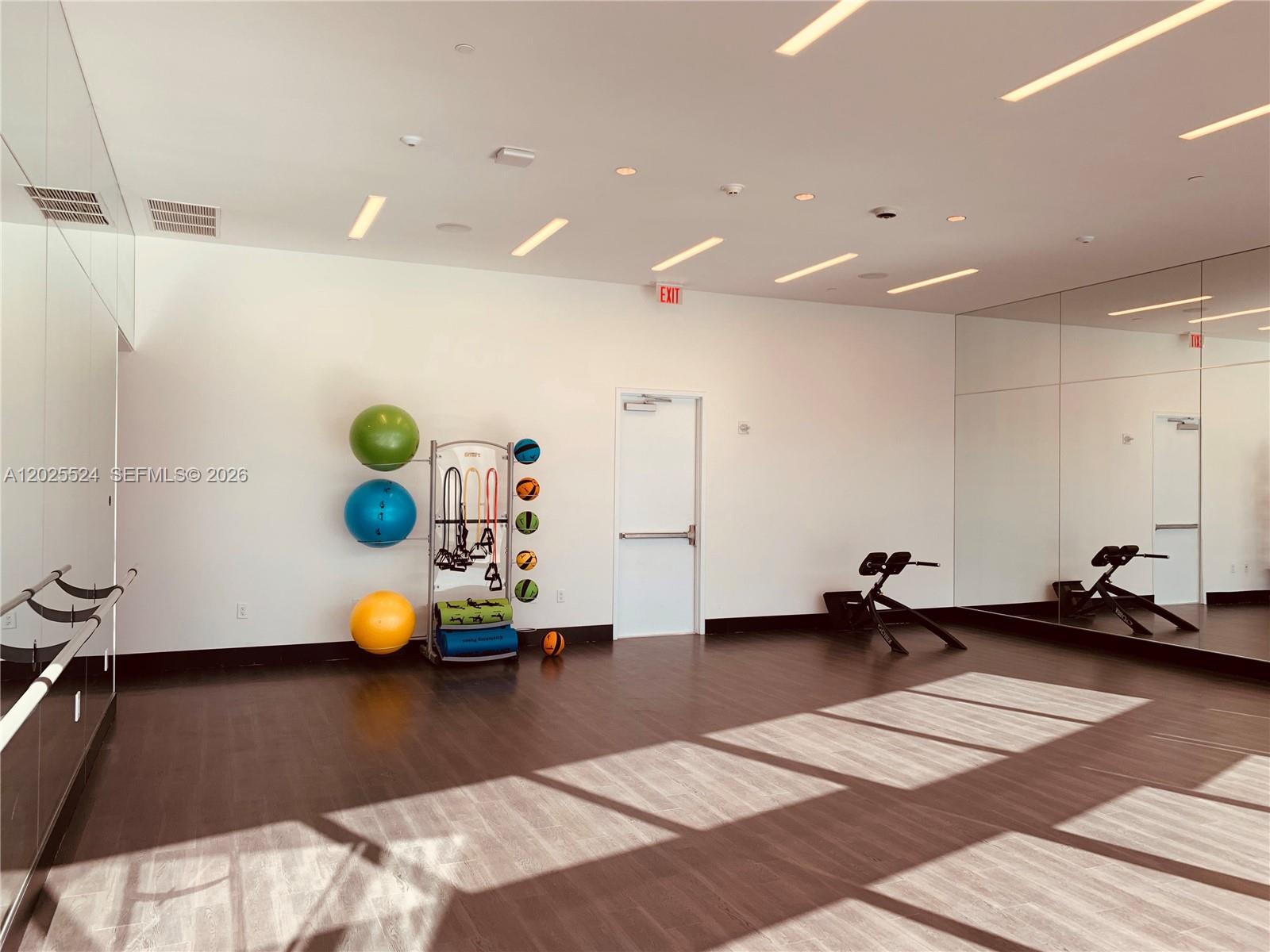 Paramount Miami World Cent - Residential