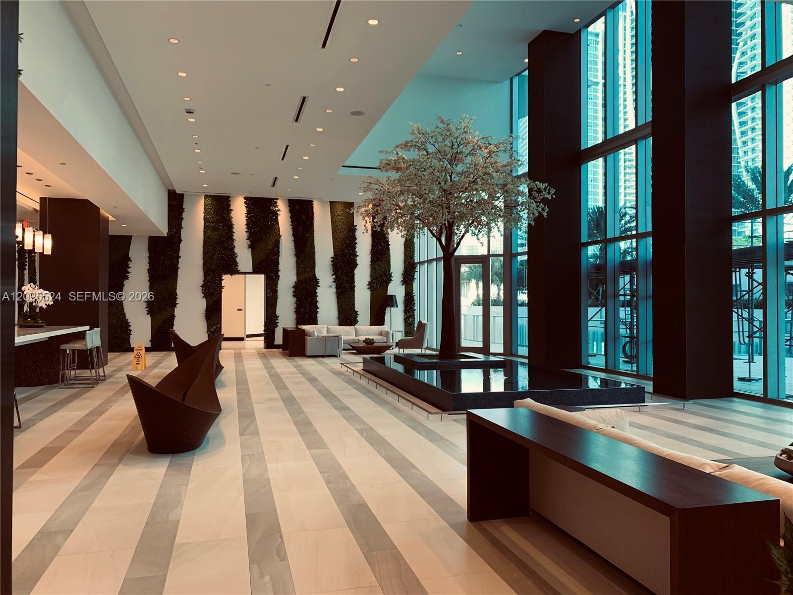 Paramount Miami World Cent - Residential