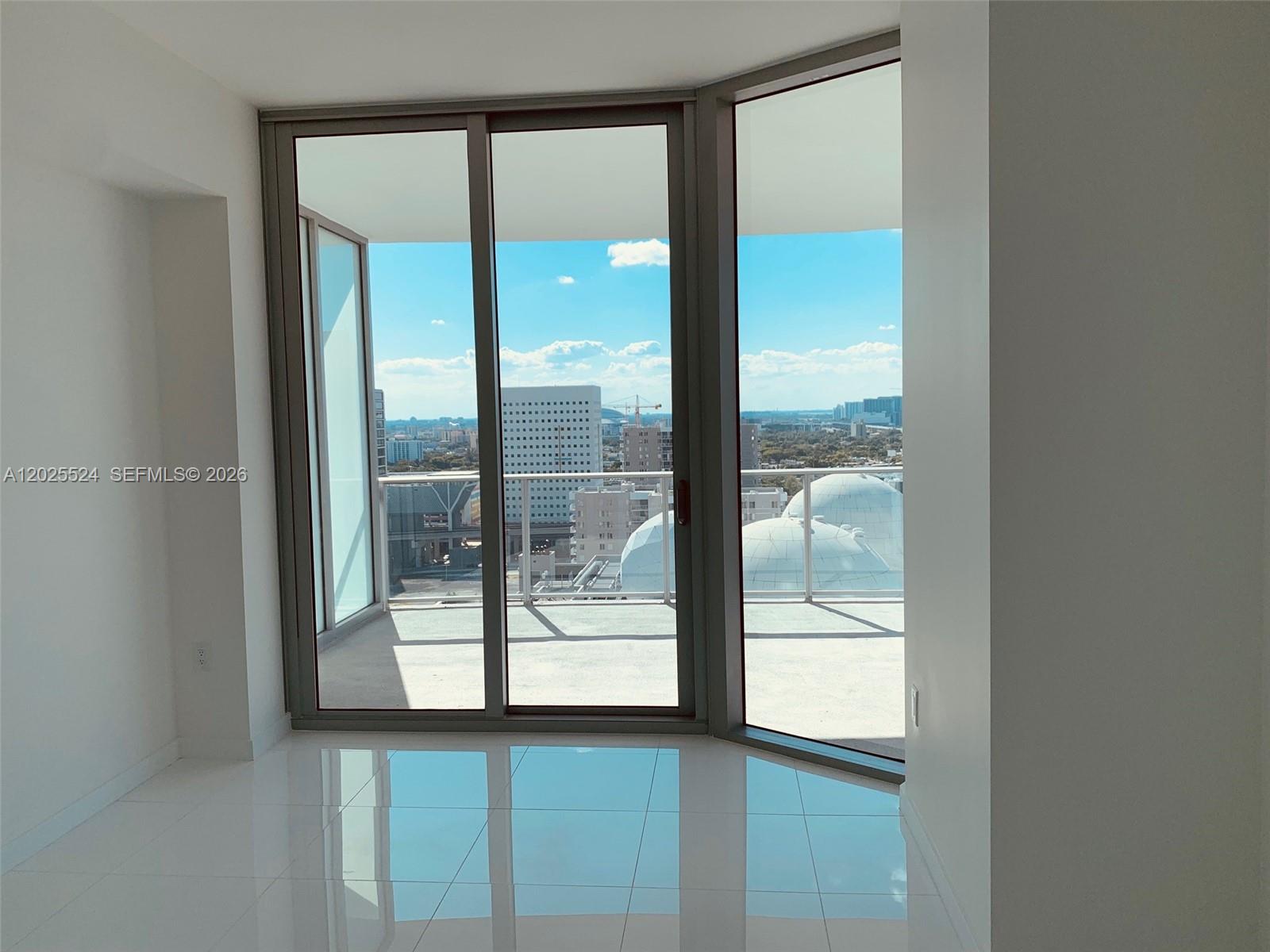 Paramount Miami World Cent - Residential