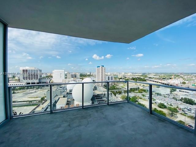 Paramount Miami World Cent - Residential