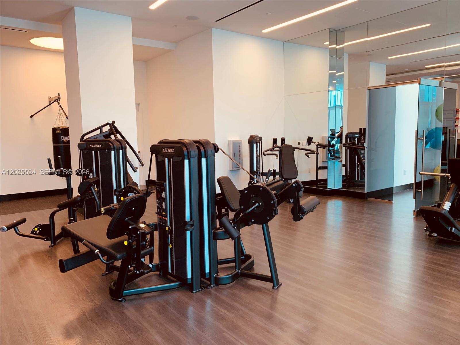 Paramount Miami World Cent - Residential