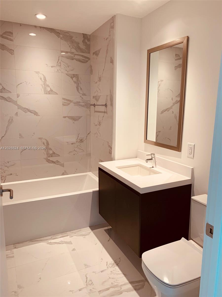 Paramount Miami World Cent - Residential