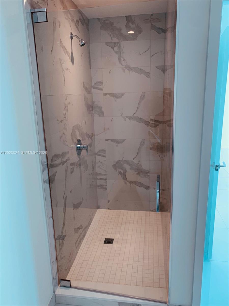 Paramount Miami World Cent - Residential
