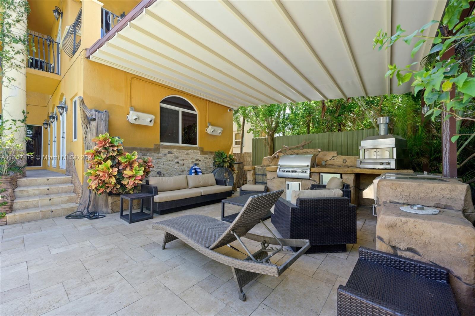 ALTOS DEL MAR NO 6 - Residential