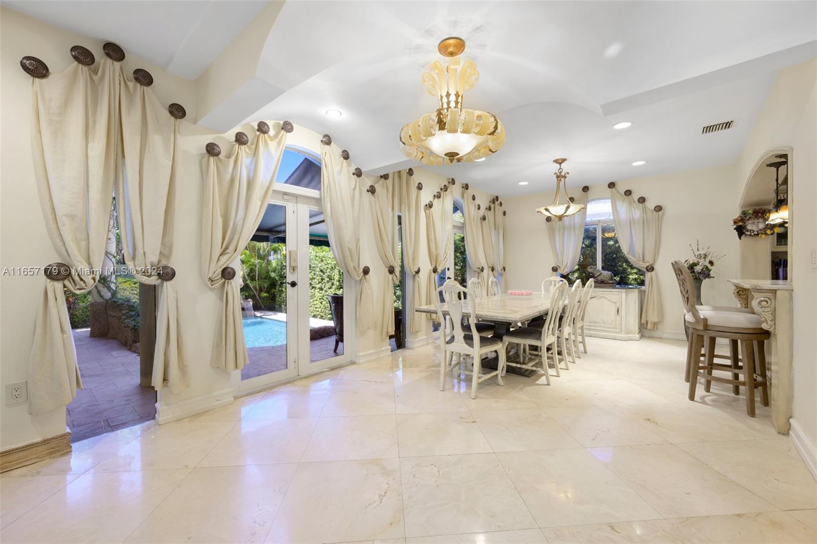 ALTOS DEL MAR NO 6 - Residential