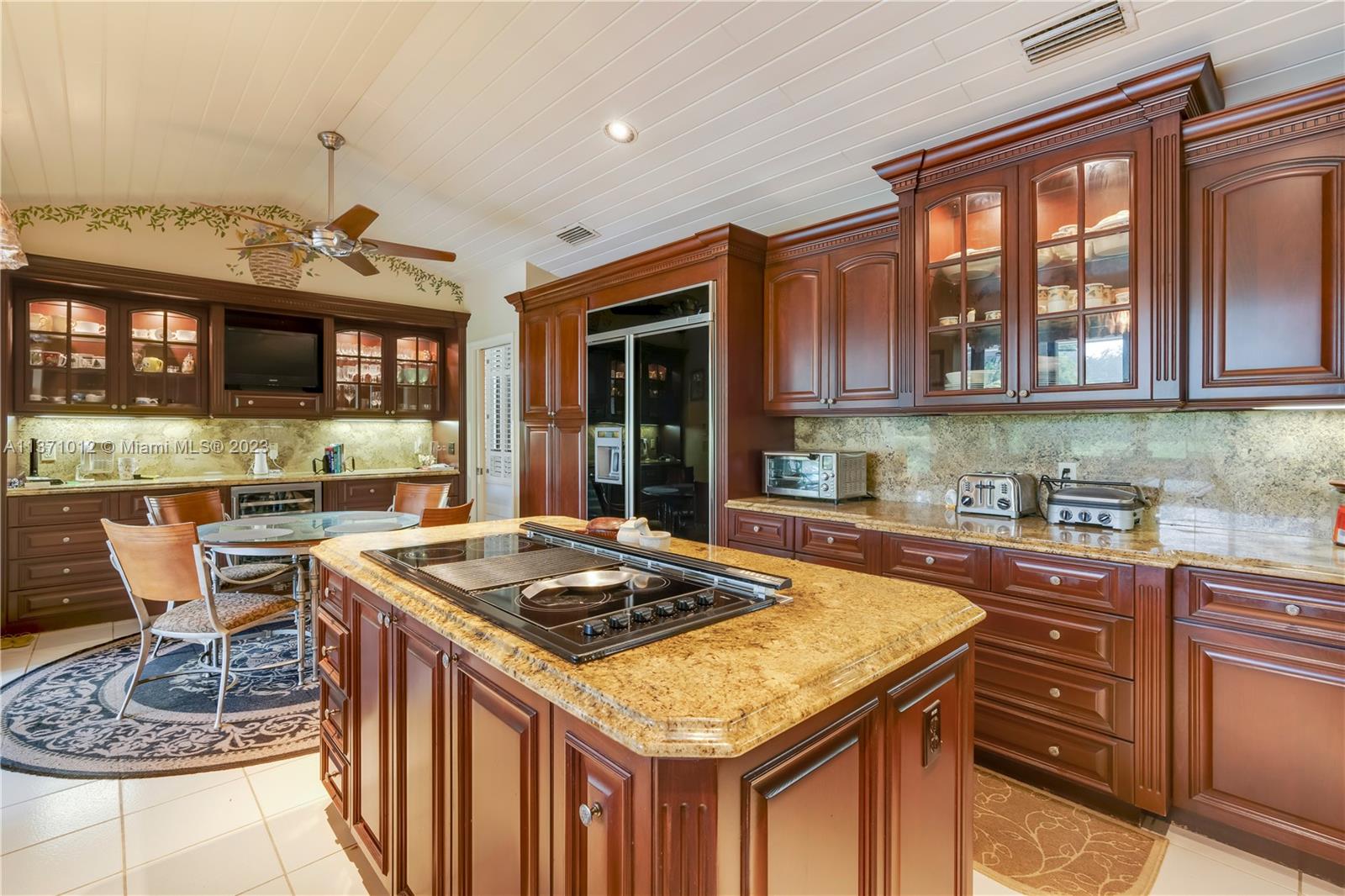 AVOCADO LAND CO SUB - Residential