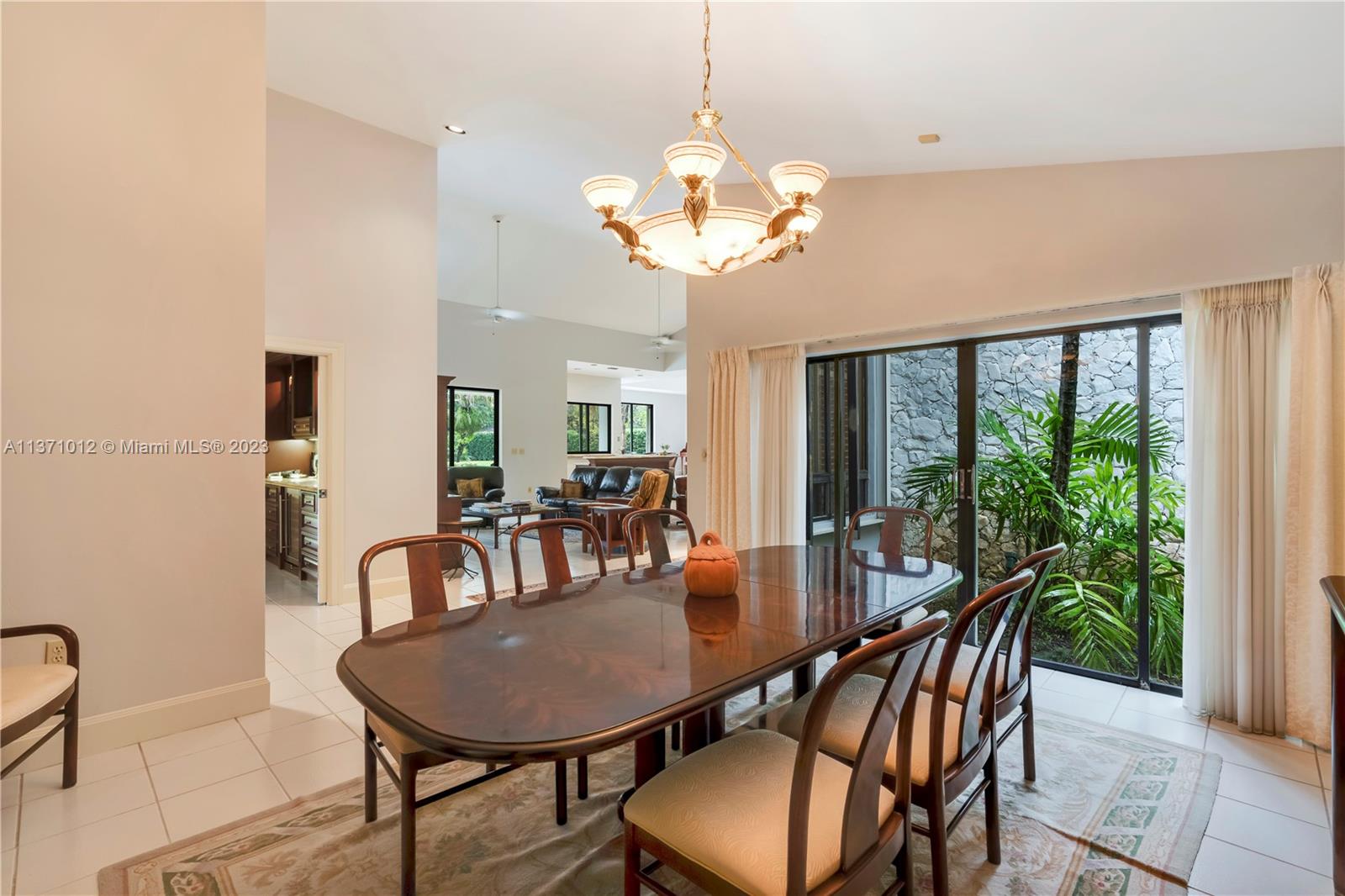 AVOCADO LAND CO SUB - Residential