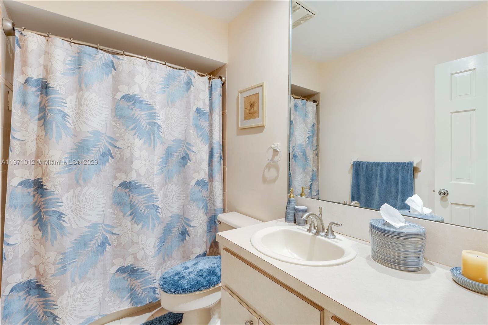 AVOCADO LAND CO SUB - Residential