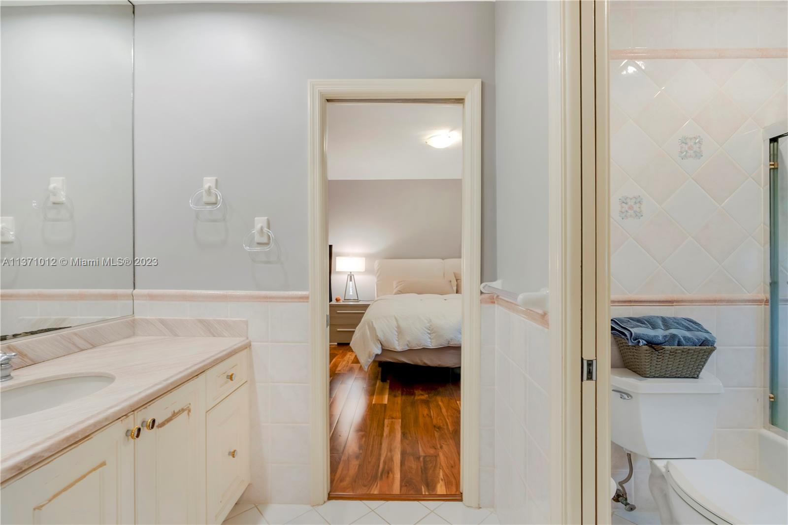 AVOCADO LAND CO SUB - Residential