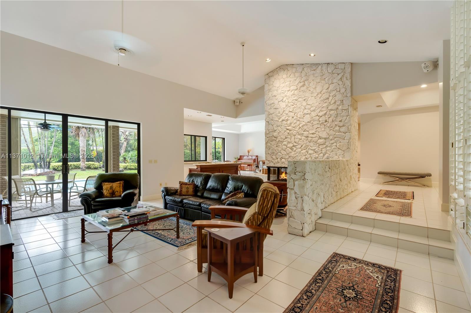 AVOCADO LAND CO SUB - Residential