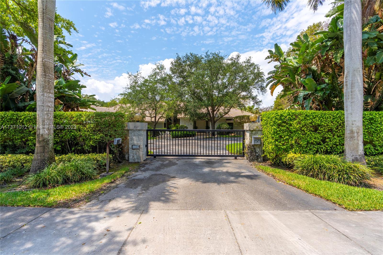 AVOCADO LAND CO SUB - Residential