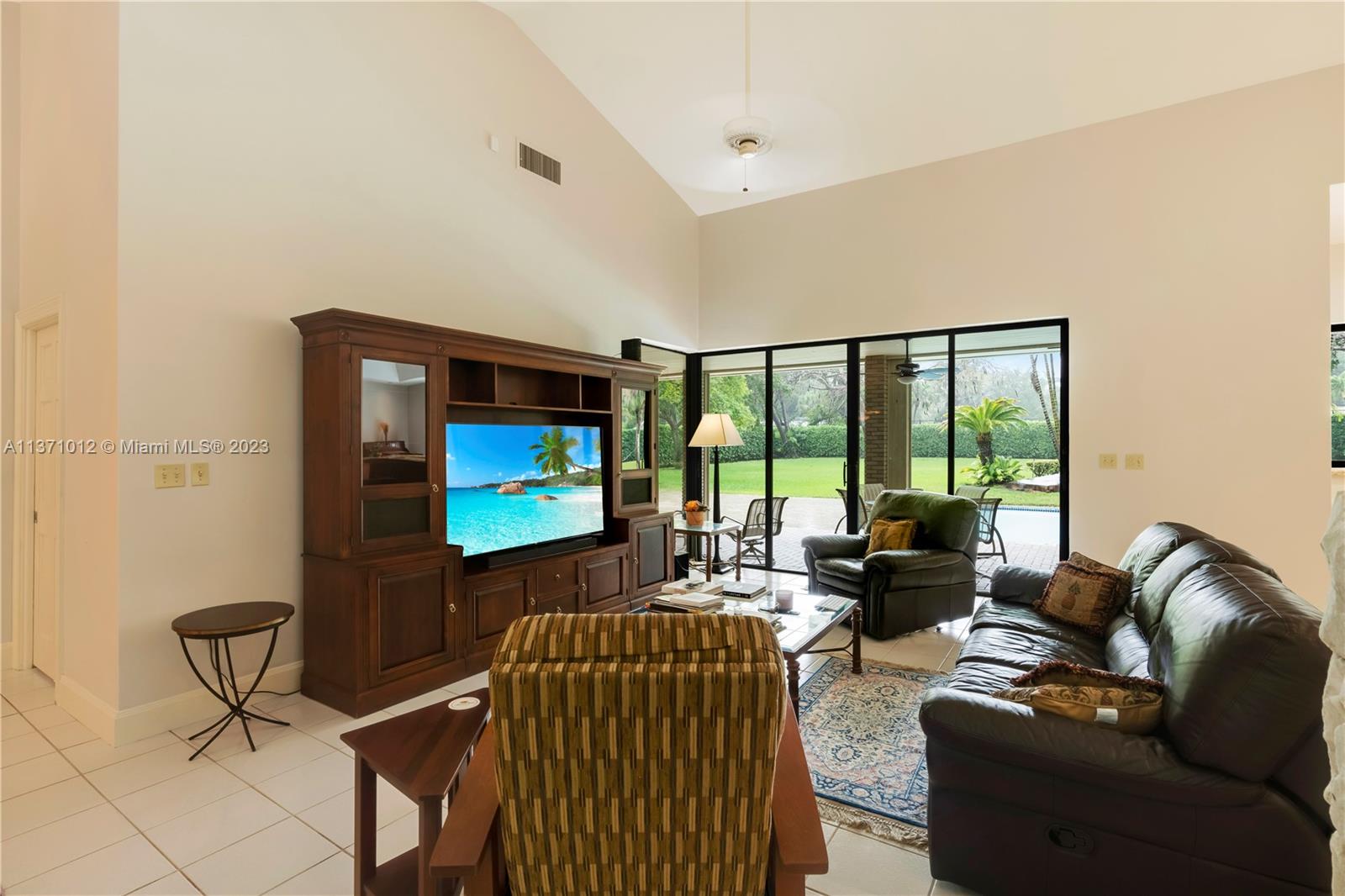 AVOCADO LAND CO SUB - Residential