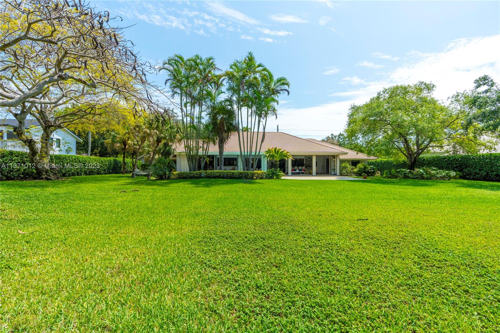 AVOCADO LAND CO SUB - Residential