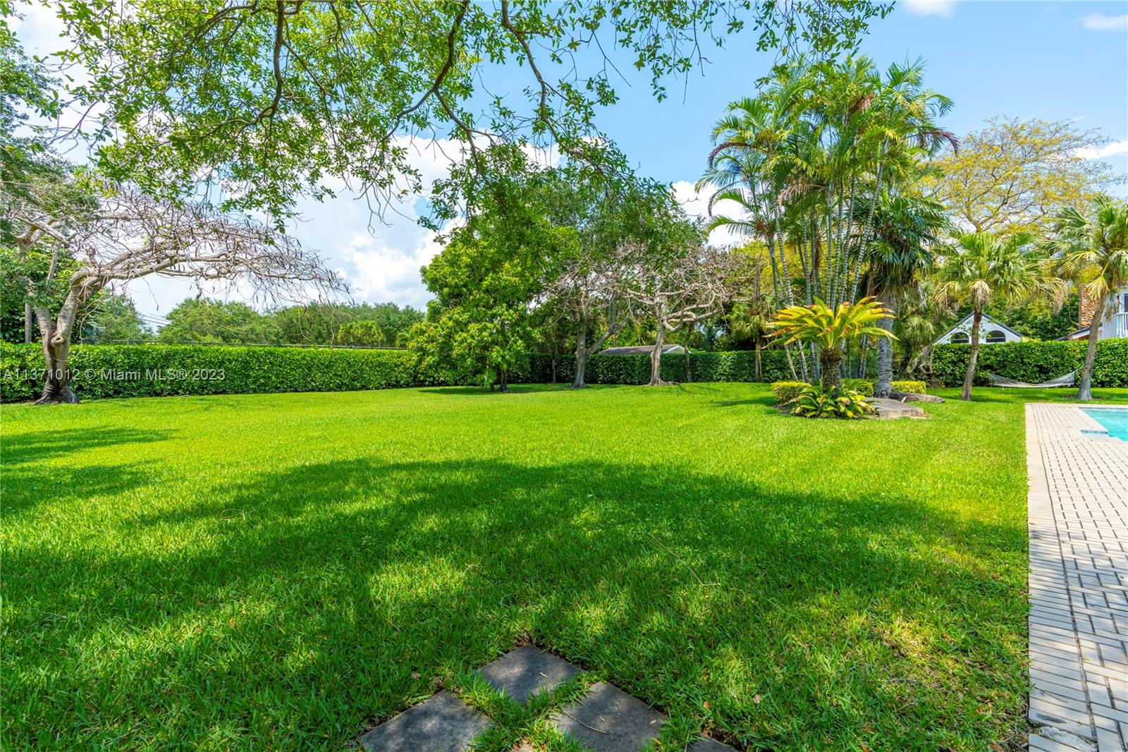 AVOCADO LAND CO SUB - Residential