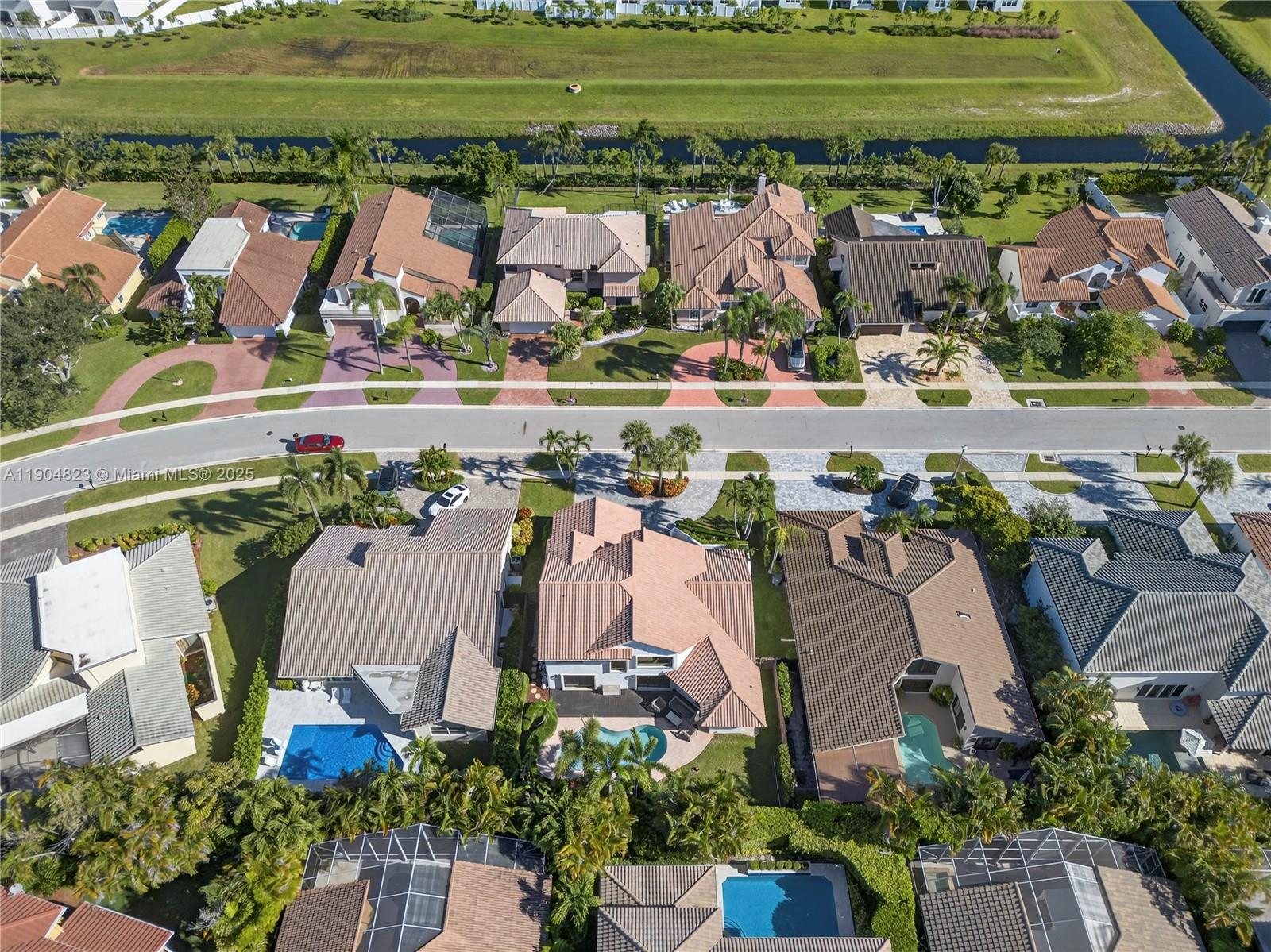 23137 L Ermitage Circle